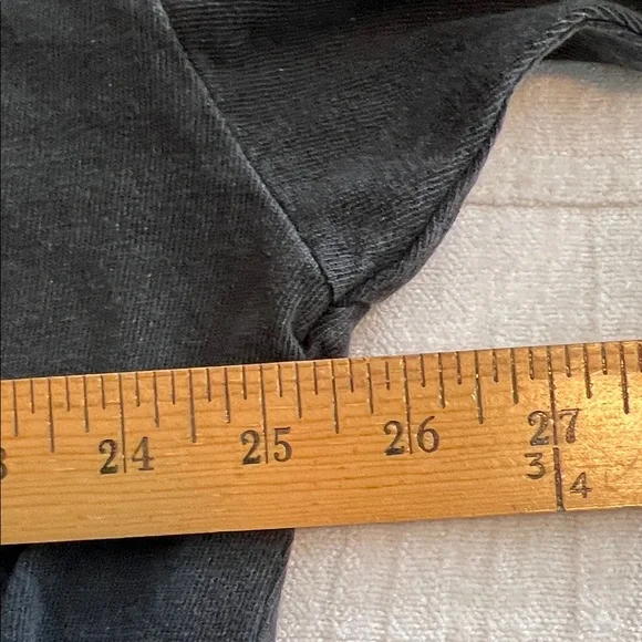 Billabong Tee - Cosmic Garden Oversized with Vibrant Skull Design - XL - Picture 9 of 13